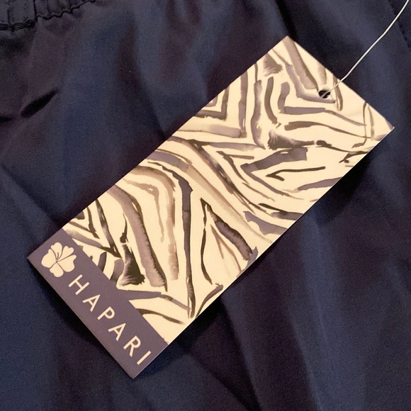 Hapari navy blue beach short. Size L. Elastic tie waist. Mesh pockets. - Picture 3 of 6